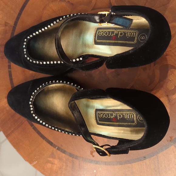 'Wild Pair' (model-wild rose) Black Velvet, jeweled top shoes. Size 9 - Picture 6 of 8